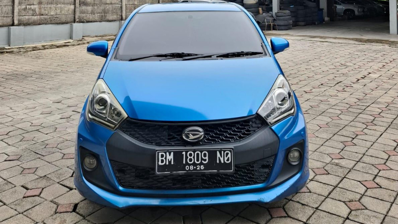 2016 Daihatsu Sirion Bekas 2016 Daihatsu Sirion Bekas