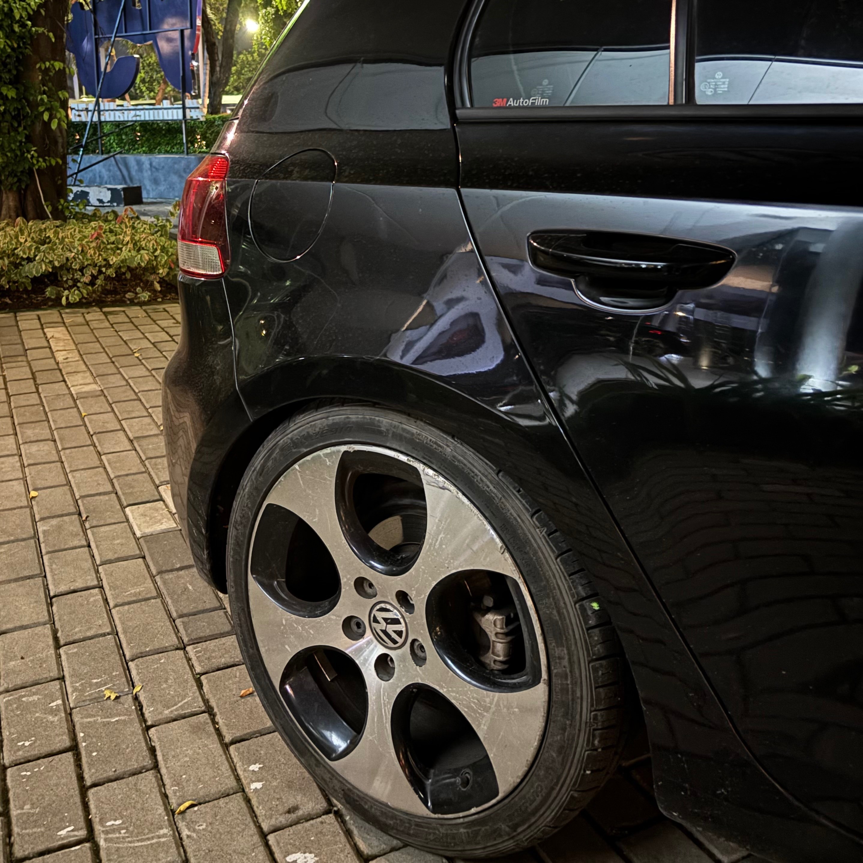 2010 Volkswagen Golf 1.4L TSI 2010 Volkswagen Golf 1.4L TSI