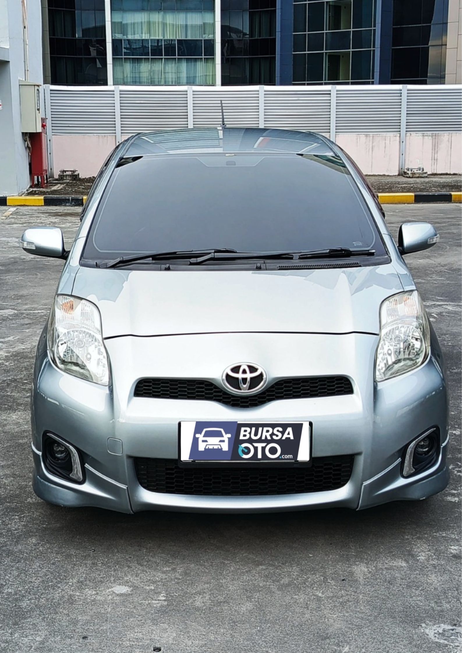 2012 Toyota Yaris Bekas 2012 Toyota Yaris Bekas