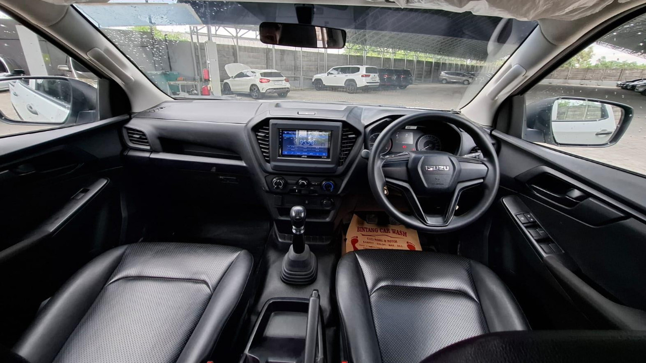 2022 Isuzu D Max DC MT 2022 Isuzu D Max DC MT