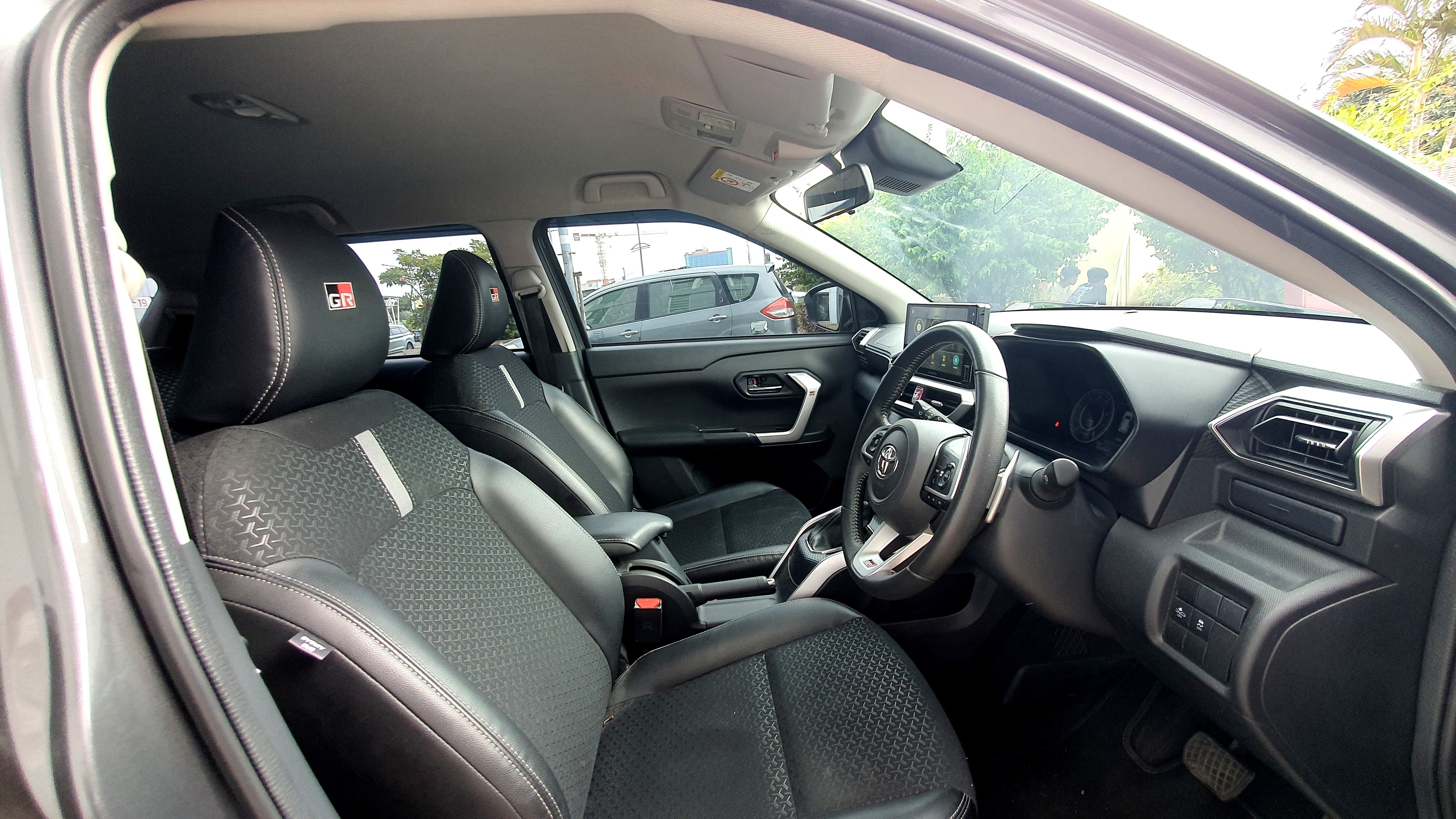 2022 Toyota Raize 1.0 Turbo GR Sport CVT TSS 2022 Toyota Raize 1.0 Turbo GR Sport CVT TSS