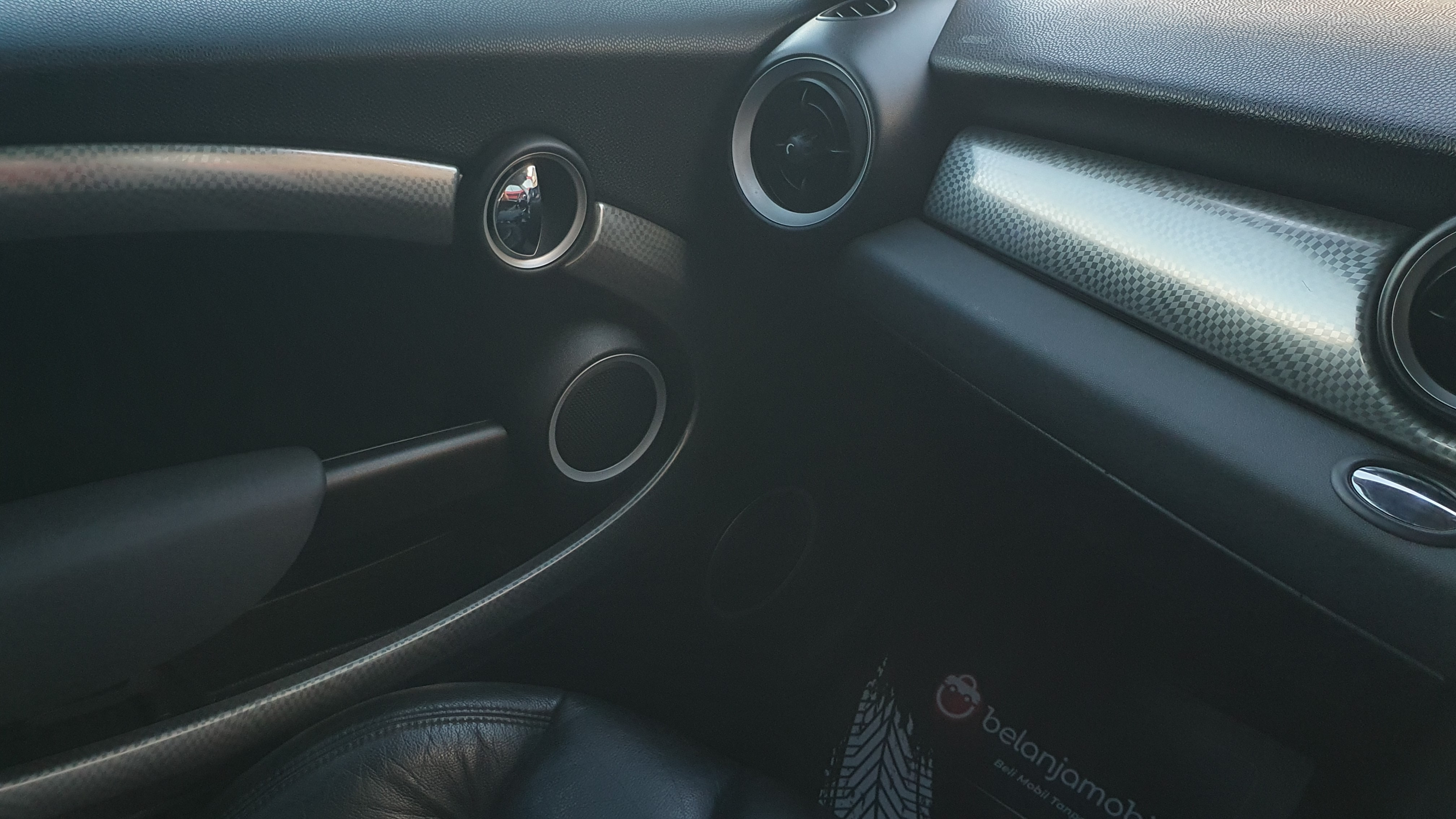 2010 MINI Cooper S 1.6L 3 Door AT 2010 MINI Cooper S 1.6L 3 Door AT