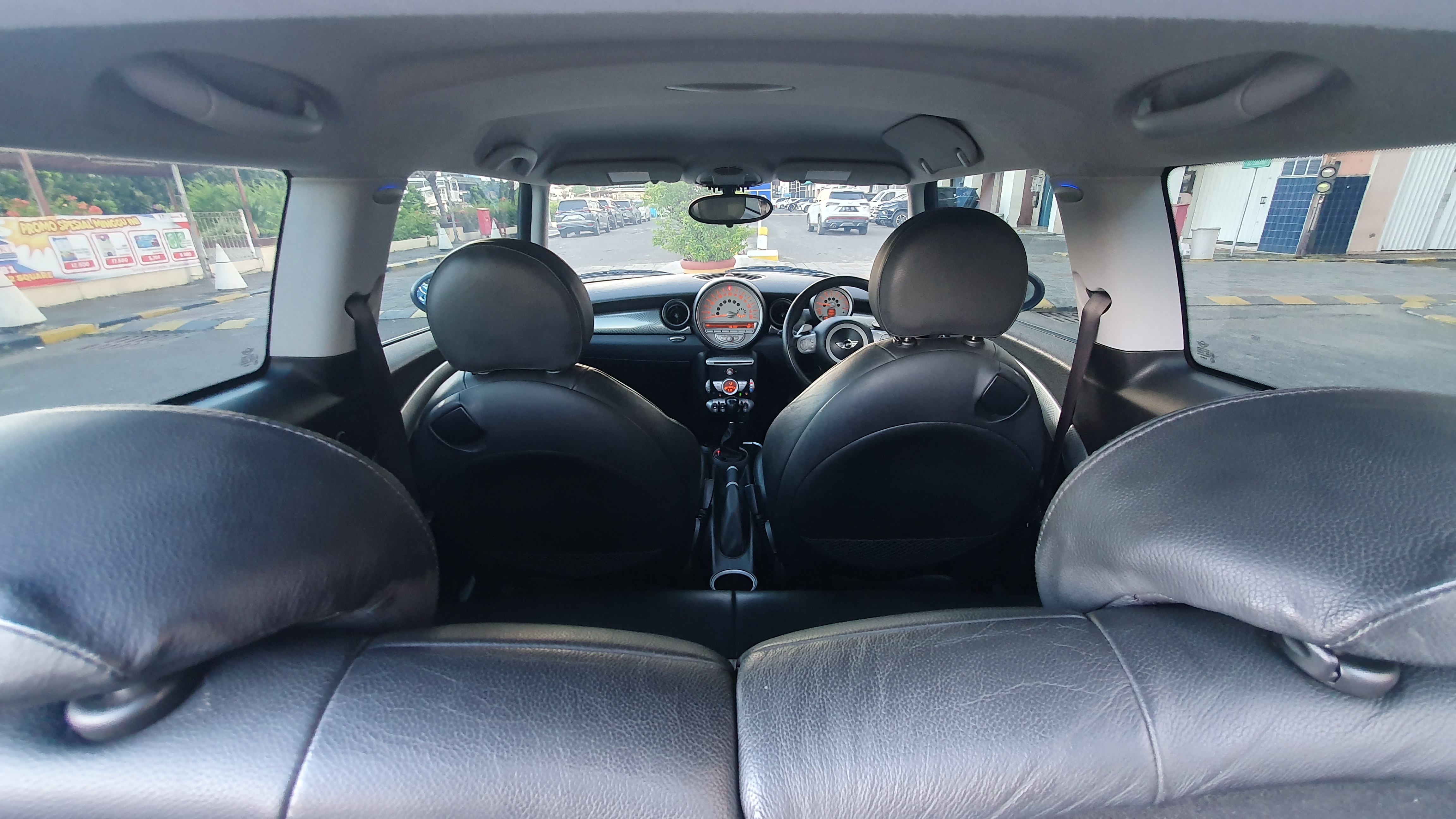 2010 MINI Cooper S 1.6L 3 Door AT 2010 MINI Cooper S 1.6L 3 Door AT