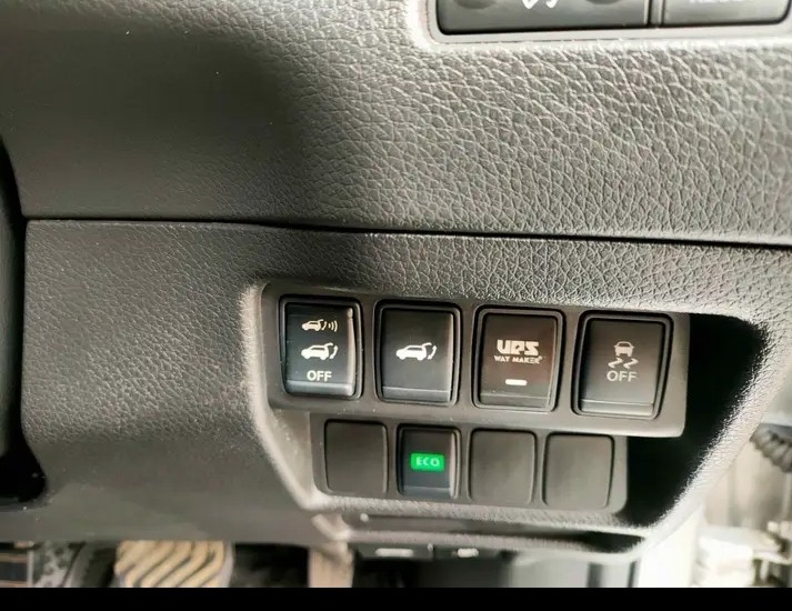 2016 Nissan X Trail  2.0 CVT 2016 Nissan X Trail  2.0 CVT