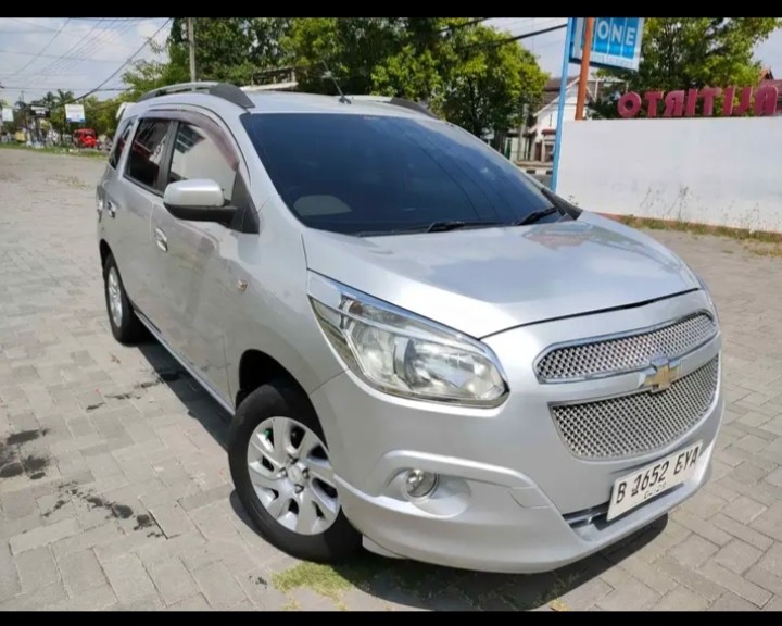 2013 Chevrolet Spin 1.2 LTZ AT 2013 Chevrolet Spin 1.2 LTZ AT