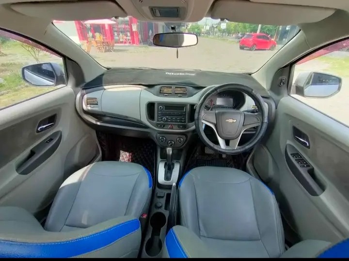 2013 Chevrolet Spin 1.2 LTZ AT 2013 Chevrolet Spin 1.2 LTZ AT