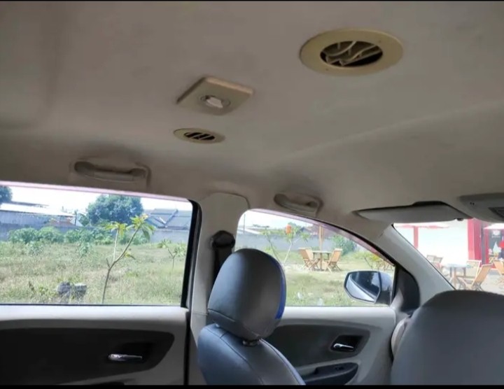 2013 Chevrolet Spin 1.2 LTZ AT 2013 Chevrolet Spin 1.2 LTZ AT