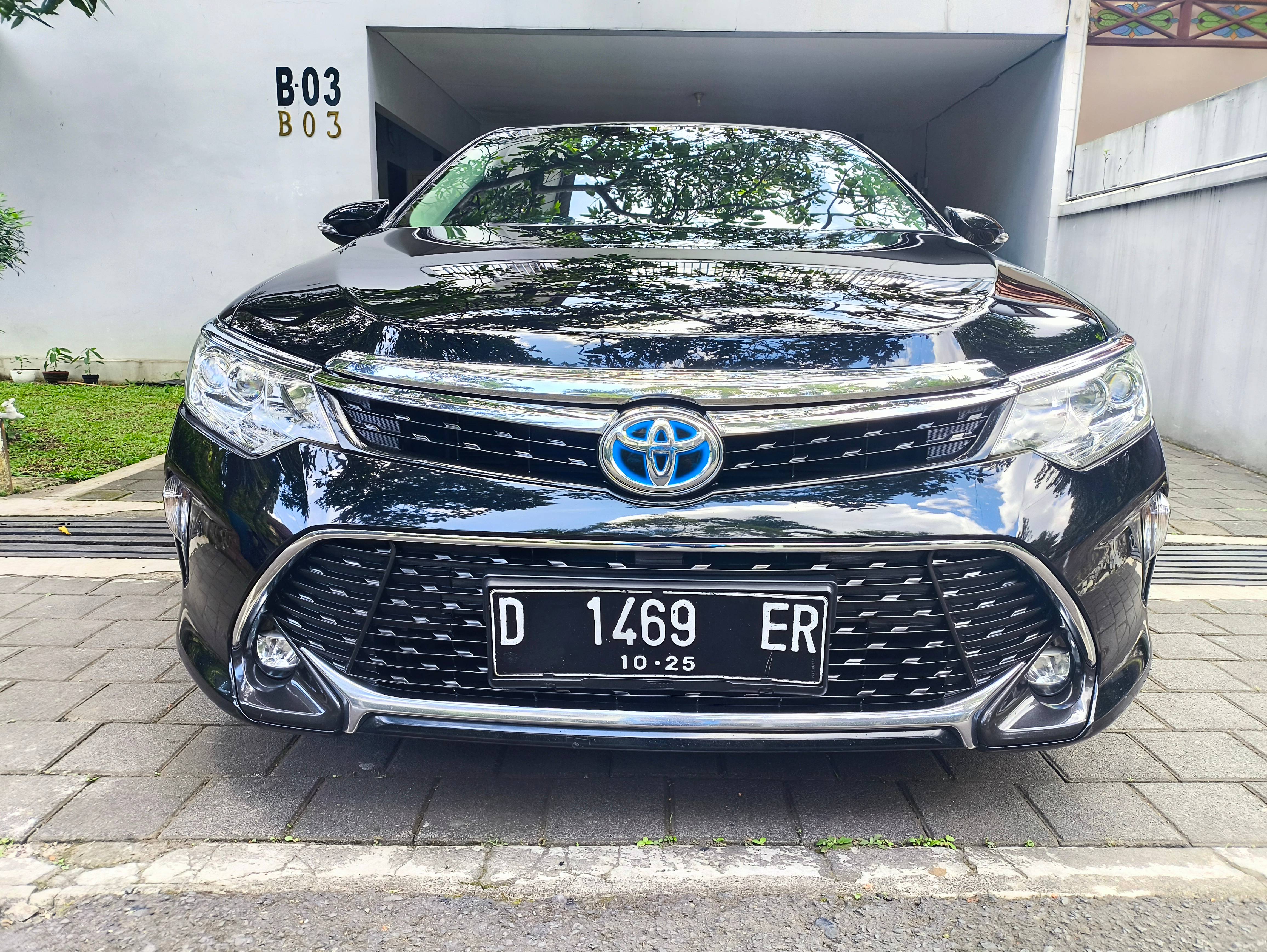 2017 Toyota Camry Hybrid 2.5 HV Bekas 2017 Toyota Camry Hybrid 2.5 HV Bekas