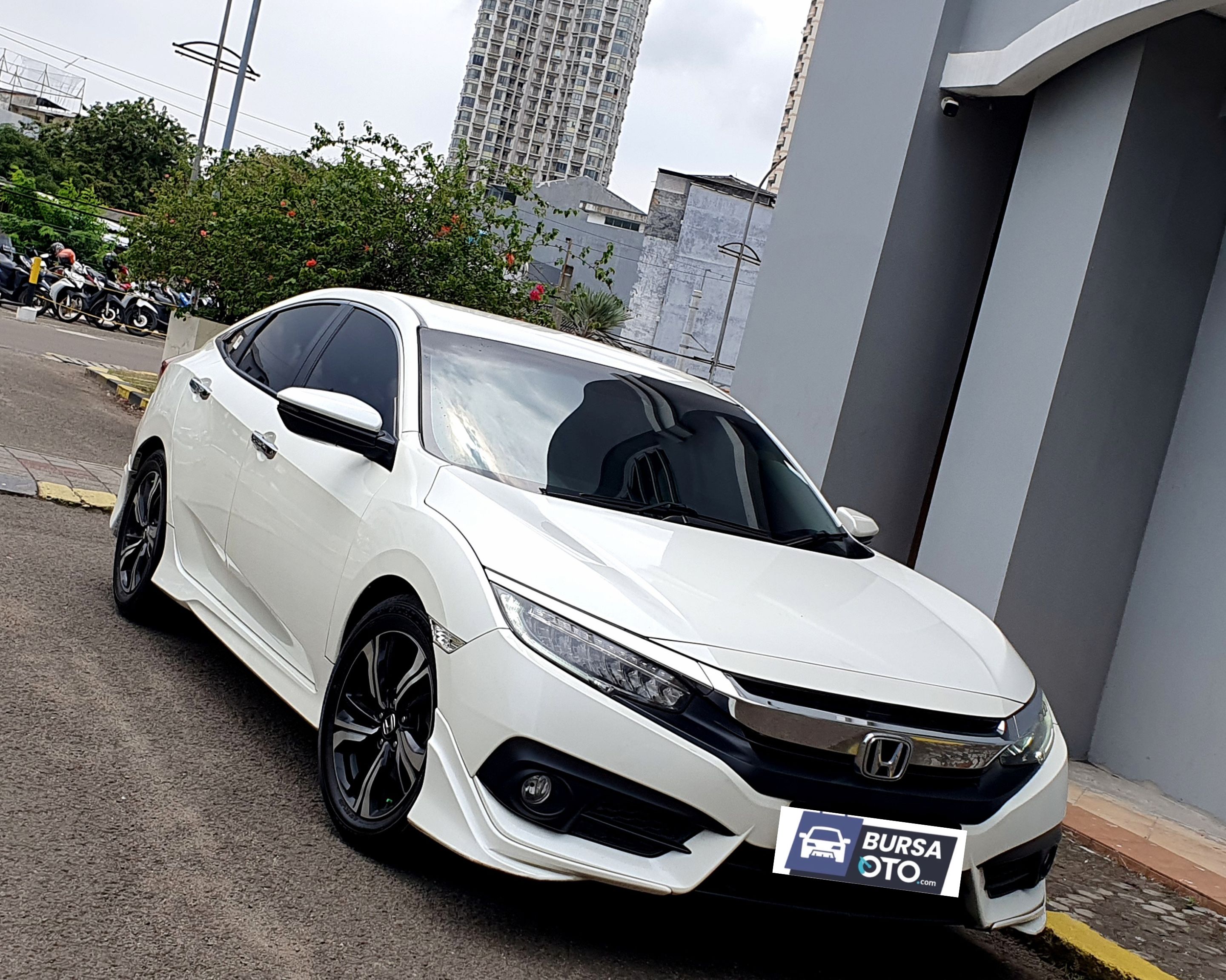 2018 Honda Civic  TURBO 1.5 TC CVT 2018 Honda Civic  TURBO 1.5 TC CVT