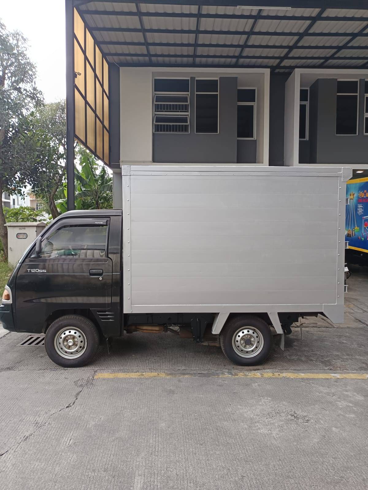 2011 Mitsubishi T120SS T 1.5 BOX 2011 Mitsubishi T120SS T 1.5 BOX