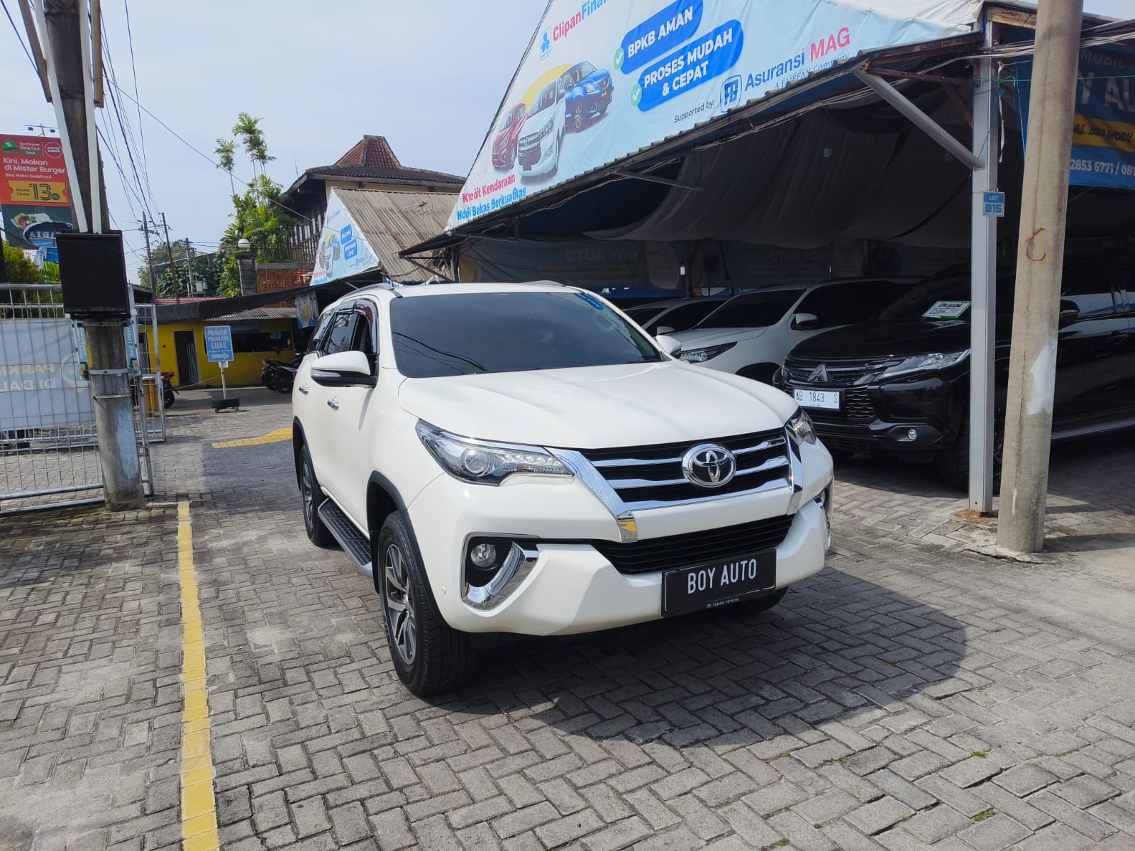 2017 Toyota Fortuner 2.4 VRZ AT 2017 Toyota Fortuner 2.4 VRZ AT