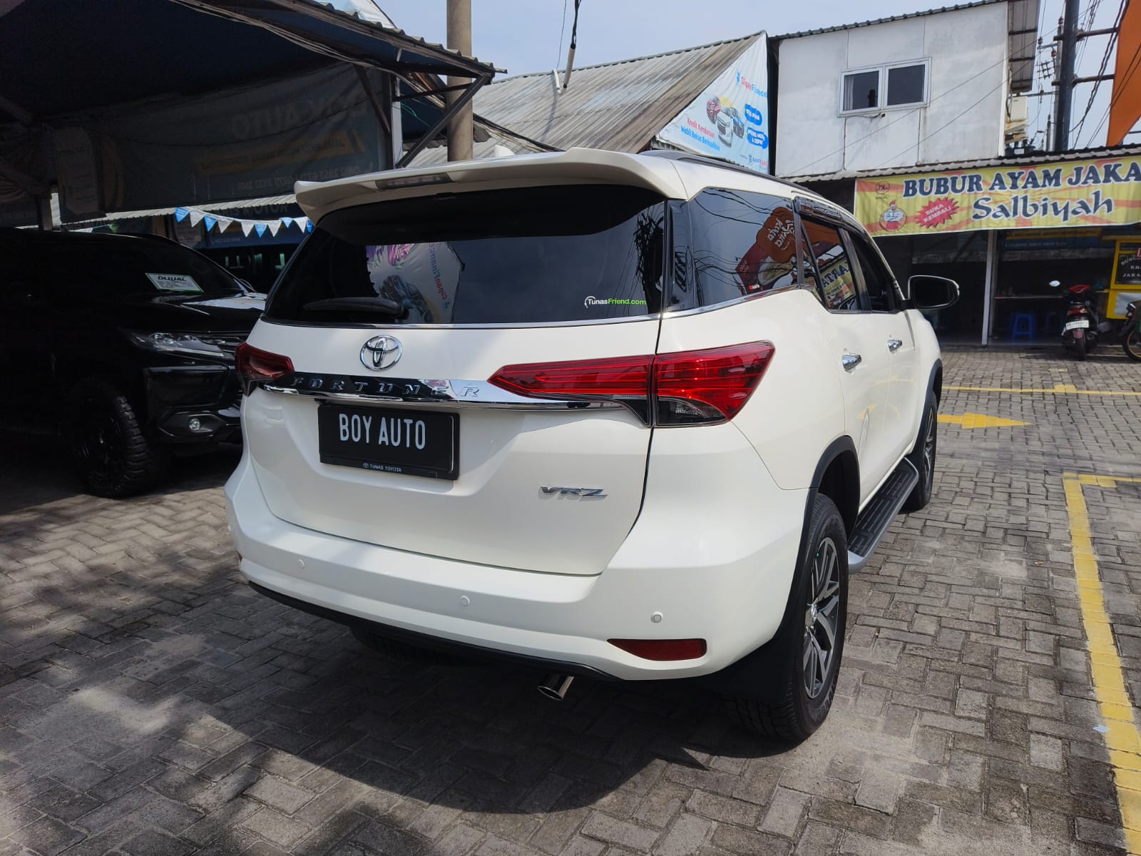 2017 Toyota Fortuner 2.4 VRZ AT 2017 Toyota Fortuner 2.4 VRZ AT