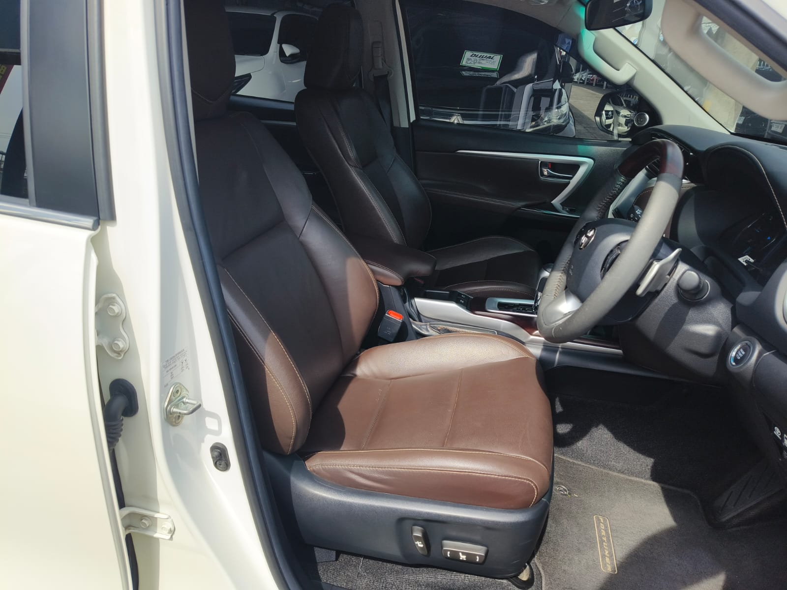 2017 Toyota Fortuner 2.4 VRZ AT 2017 Toyota Fortuner 2.4 VRZ AT