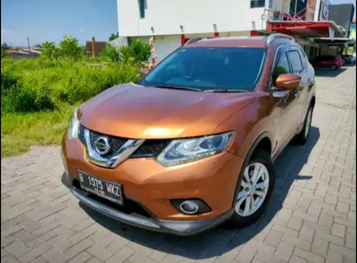 2015 Nissan X Trail 2.0L CVT AT 2015 Nissan X Trail 2.0L CVT AT