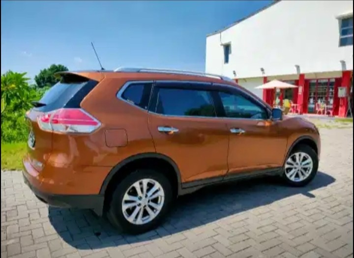 2015 Nissan X Trail 2.0L CVT AT 2015 Nissan X Trail 2.0L CVT AT