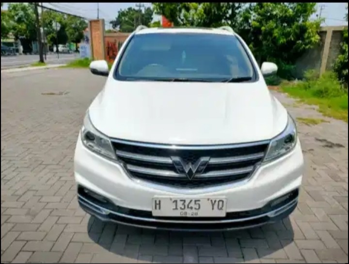 2019 Wuling Cortez 1.8 C Lux Plus i-AMT Bekas 2019 Wuling Cortez 1.8 C Lux Plus i-AMT Bekas