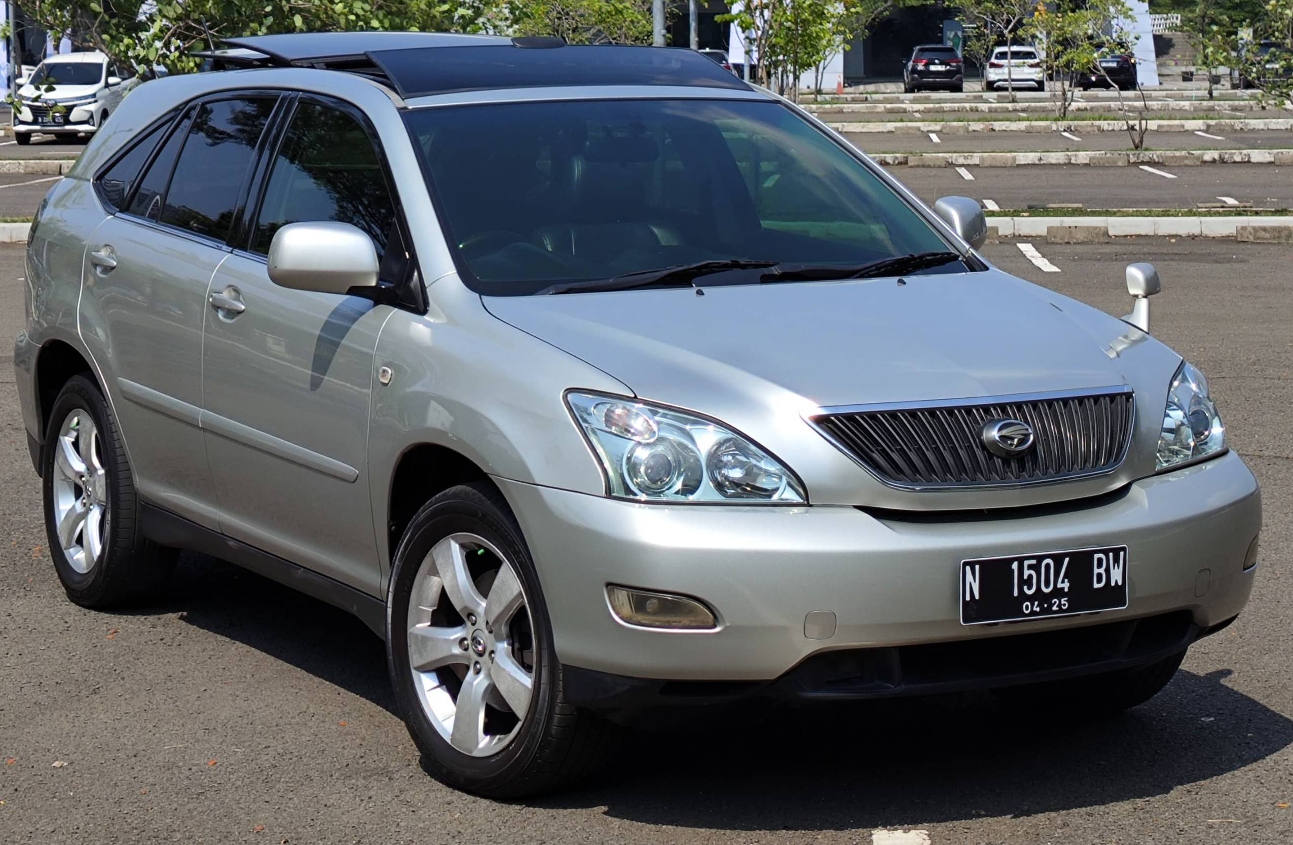 2005 Toyota Harrier 3.0 300G AT PREMIUM Bekas 2005 Toyota Harrier 3.0 300G AT PREMIUM Bekas