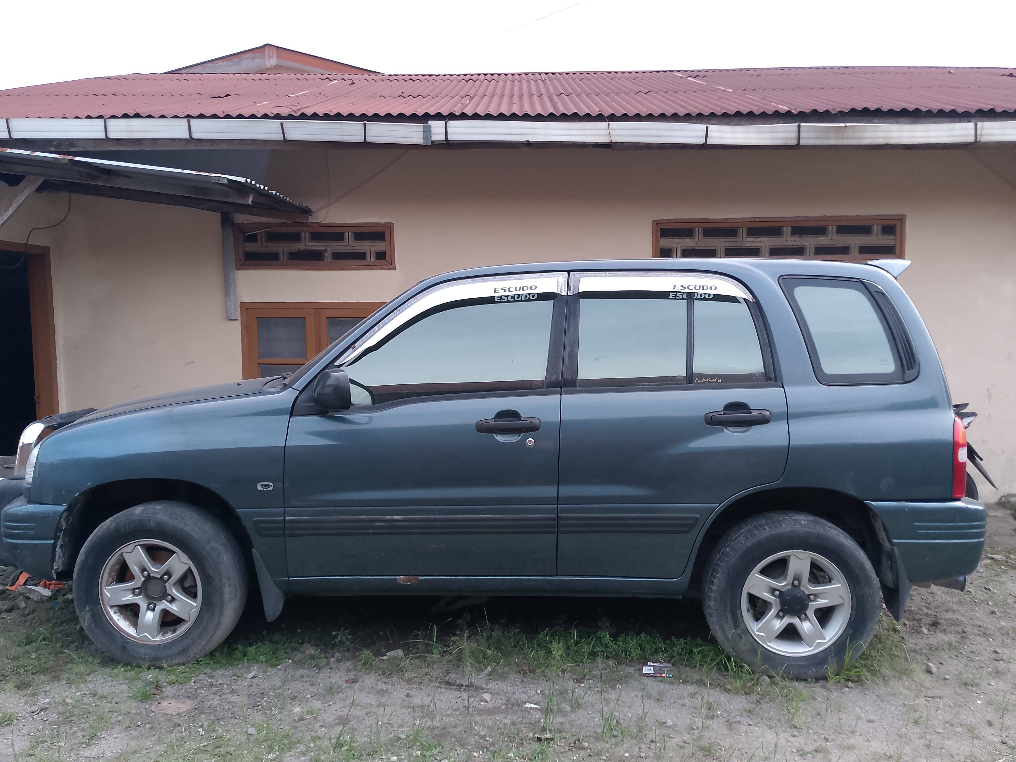 2005 Suzuki Escudo 1.6JLX MT 2005 Suzuki Escudo 1.6JLX MT