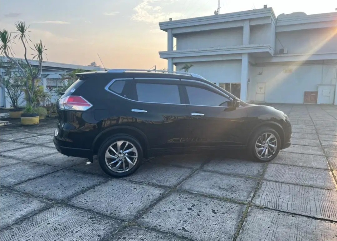 2014 Nissan X Trail 2.5L CVT AT 2014 Nissan X Trail 2.5L CVT AT