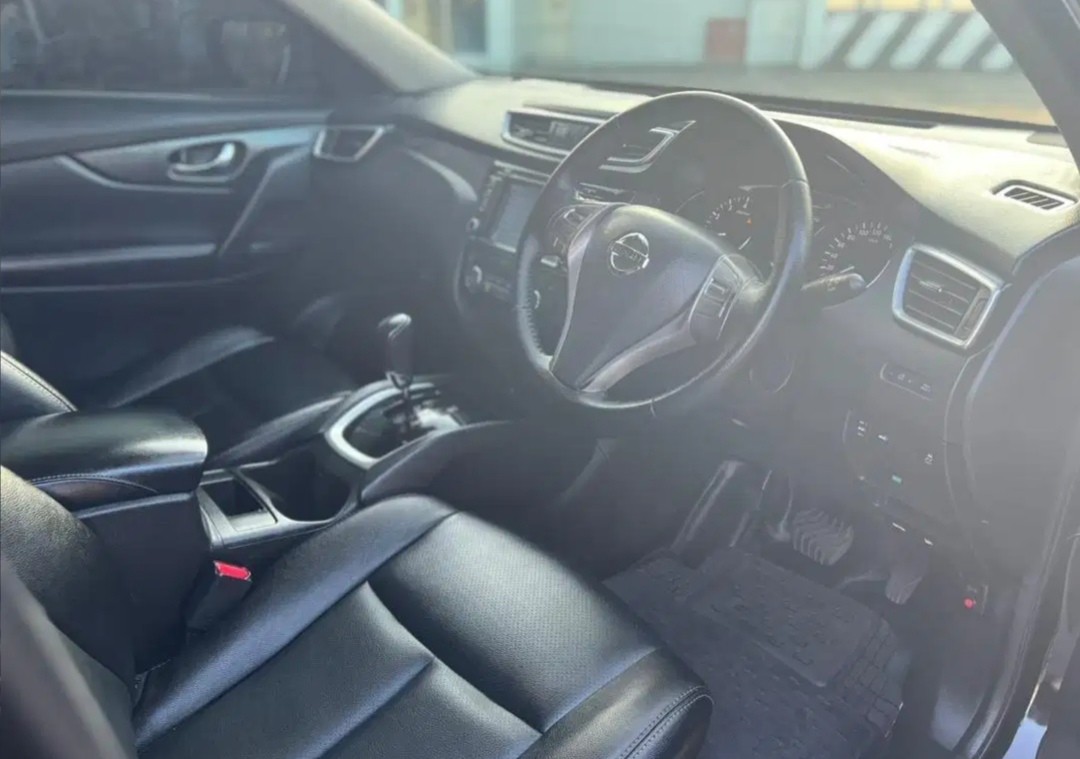 2014 Nissan X Trail 2.5L CVT AT 2014 Nissan X Trail 2.5L CVT AT