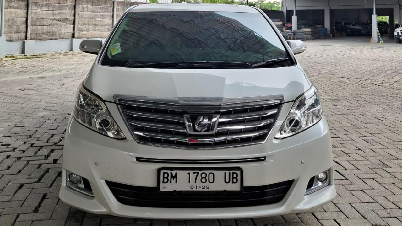 Second Hand 2012 Toyota Alphard Second Hand 2012 Toyota Alphard