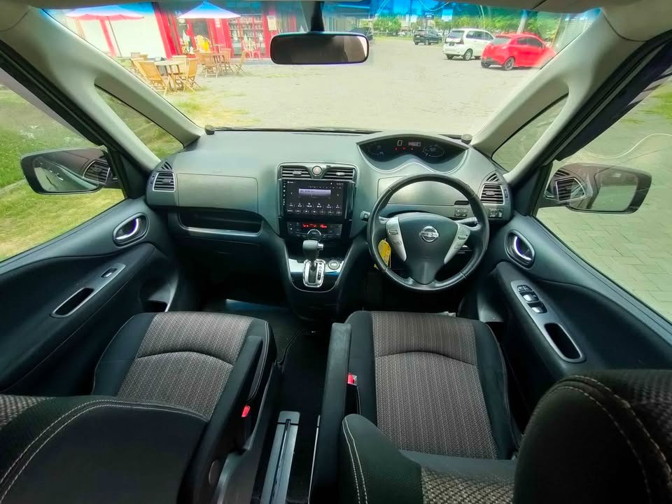 2016 Nissan Serena  HIGH WAY STAR A/T 2016 Nissan Serena  HIGH WAY STAR A/T