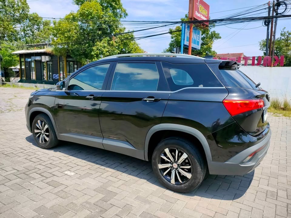 2019 Wuling Almaz Exclusive 7-Seater 2019 Wuling Almaz Exclusive 7-Seater