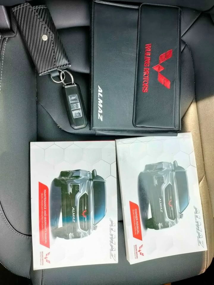 2019 Wuling Almaz Exclusive 7-Seater 2019 Wuling Almaz Exclusive 7-Seater