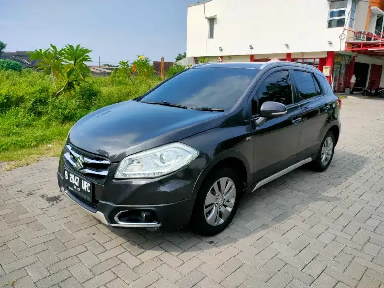 2016 Suzuki SX4 S Cross  MT 2016 Suzuki SX4 S Cross  MT
