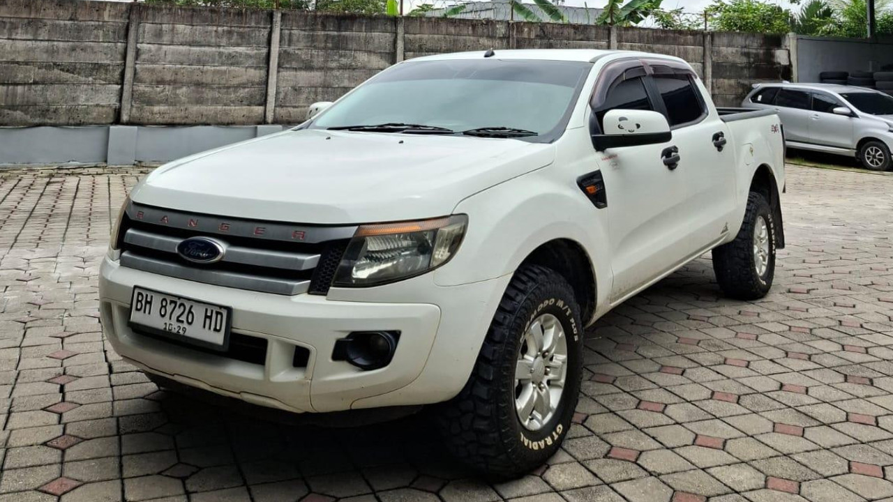 2014 Ford Ranger DC 2.2 XLS 4X2 MT 2014 Ford Ranger DC 2.2 XLS 4X2 MT