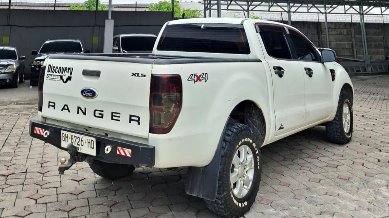 2014 Ford Ranger DC 2.2 XLS 4X2 MT 2014 Ford Ranger DC 2.2 XLS 4X2 MT