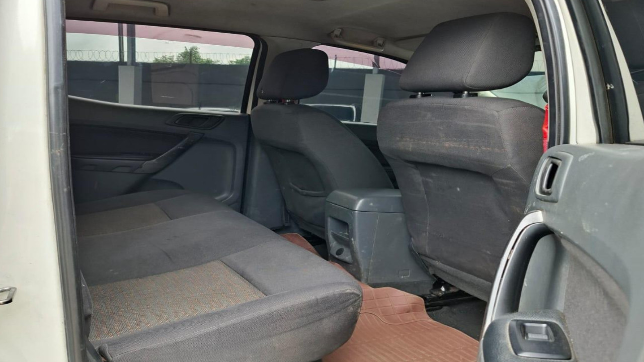 2014 Ford Ranger DC 2.2 XLS 4X2 MT 2014 Ford Ranger DC 2.2 XLS 4X2 MT