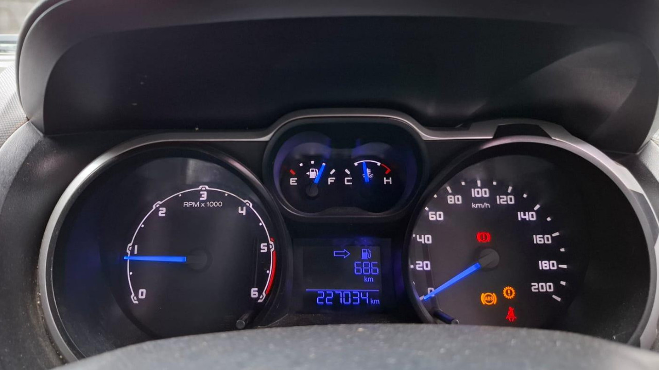 2014 Ford Ranger DC 2.2 XLS 4X2 MT 2014 Ford Ranger DC 2.2 XLS 4X2 MT