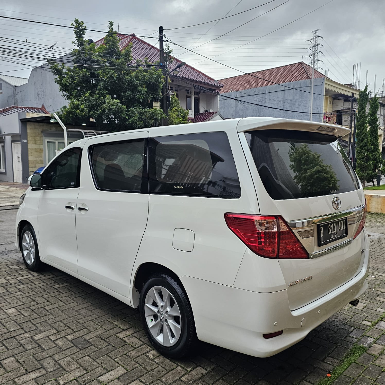 2012 Toyota Alphard 2012 Toyota Alphard
