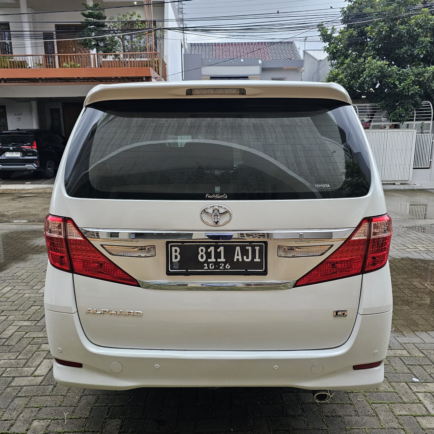 2012 Toyota Alphard 2012 Toyota Alphard
