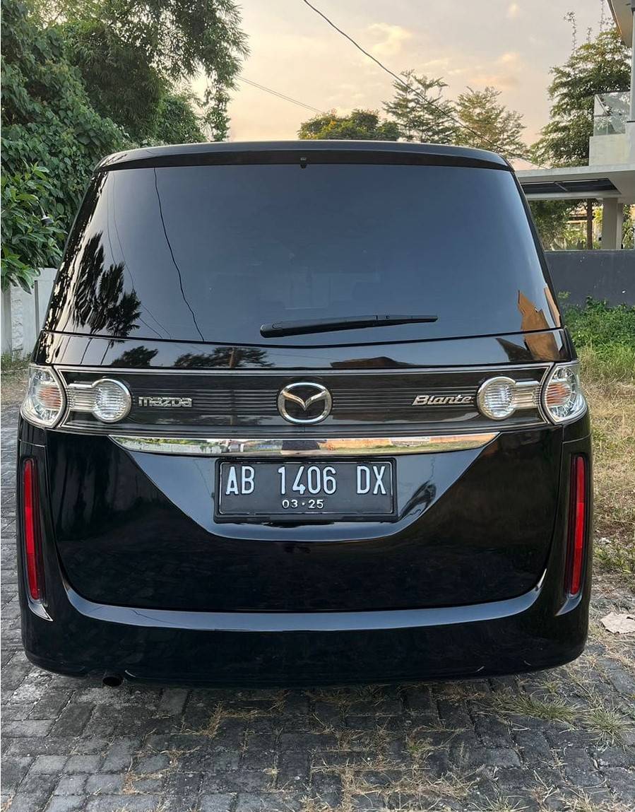 2012 Mazda Biante 2.0L AT 2012 Mazda Biante 2.0L AT