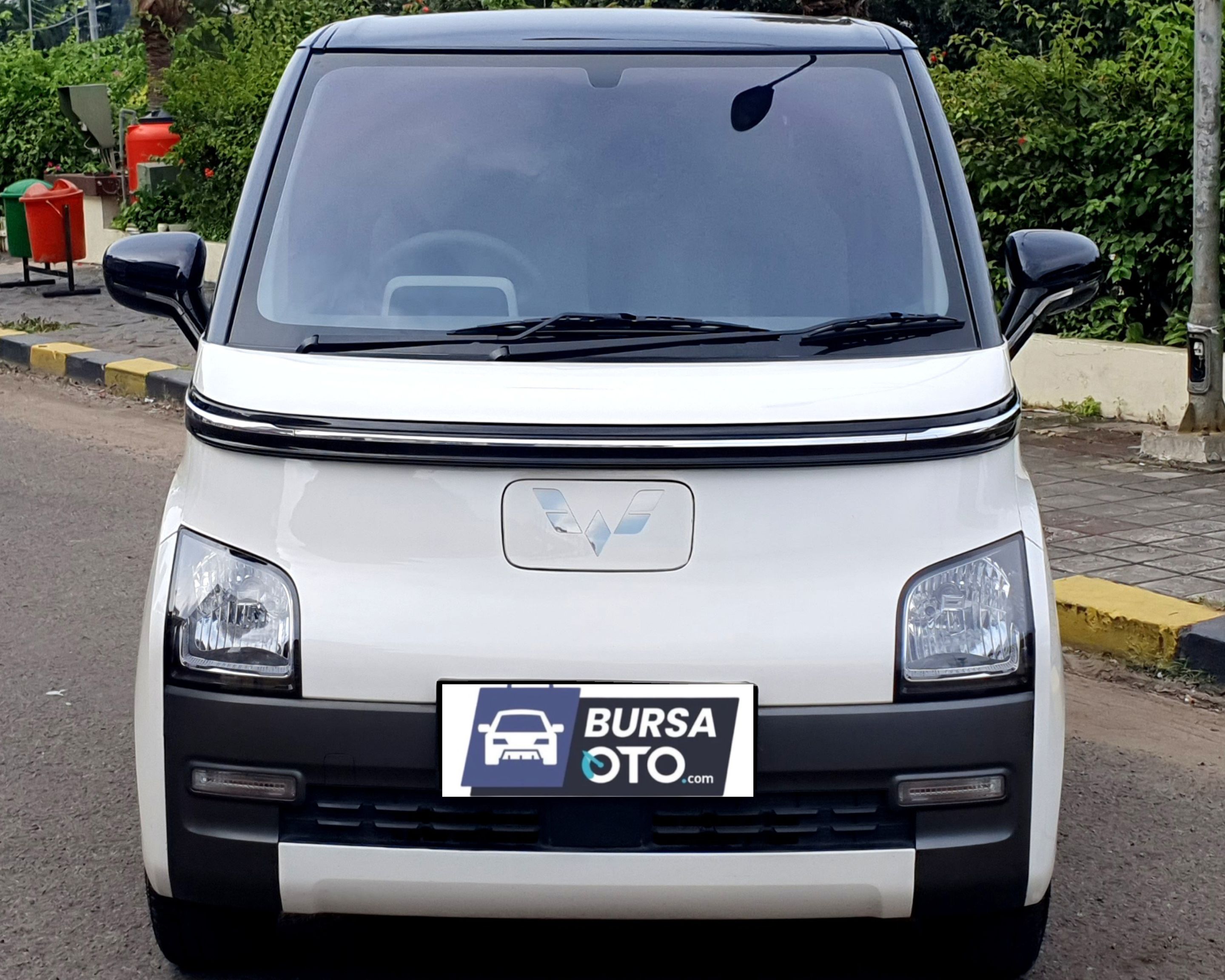 Second Hand 2022 Wuling Air EV Second Hand 2022 Wuling Air EV