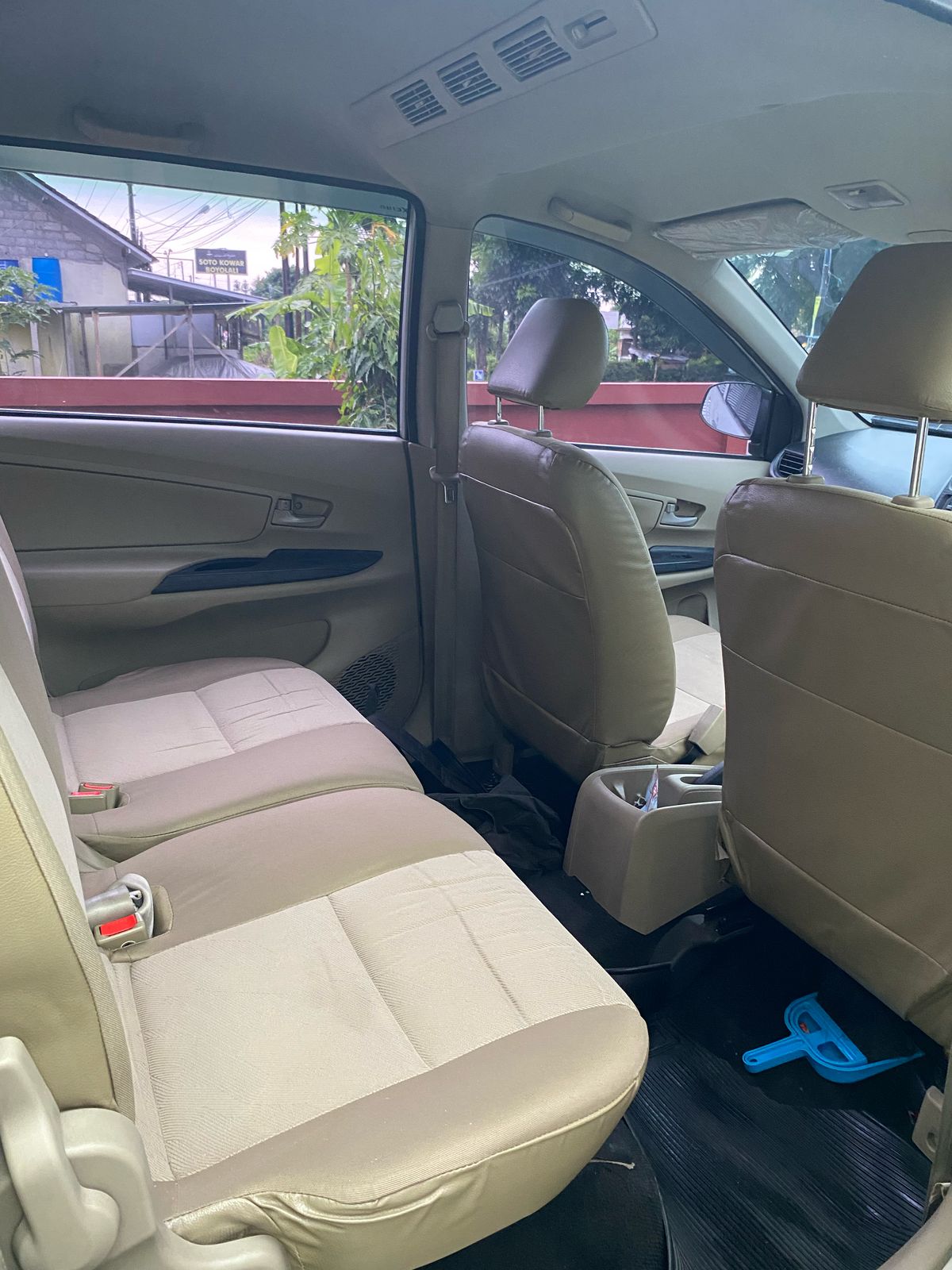 2012 Daihatsu Xenia  1.3 X MT 2012 Daihatsu Xenia  1.3 X MT