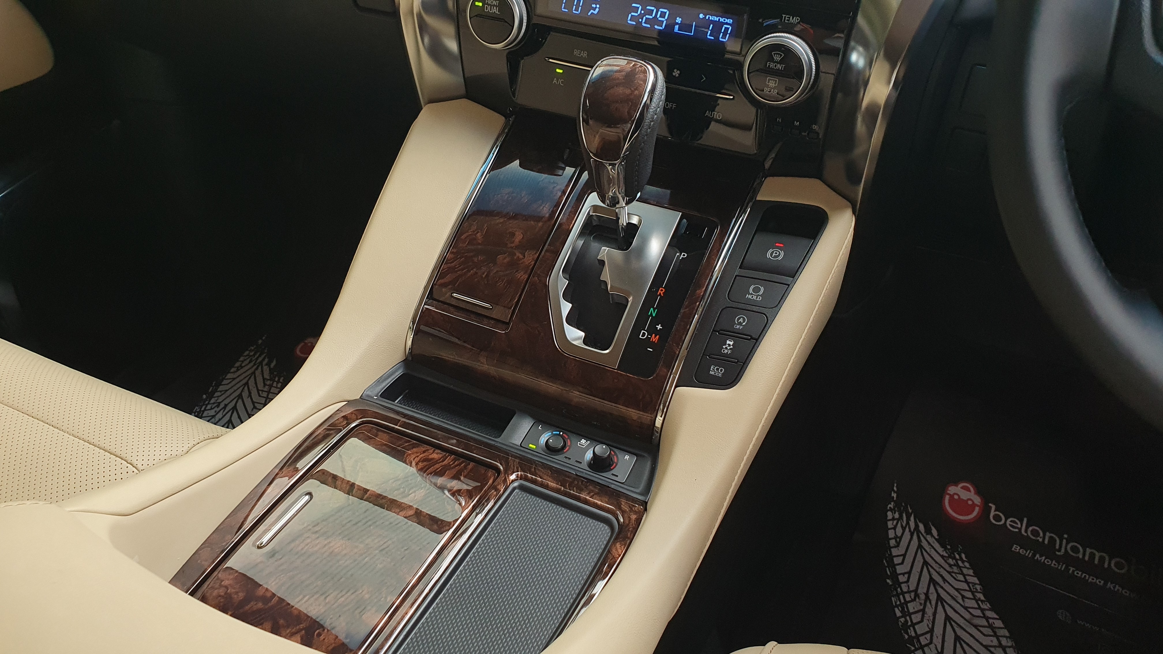 2023 Toyota Alphard 2023 Toyota Alphard