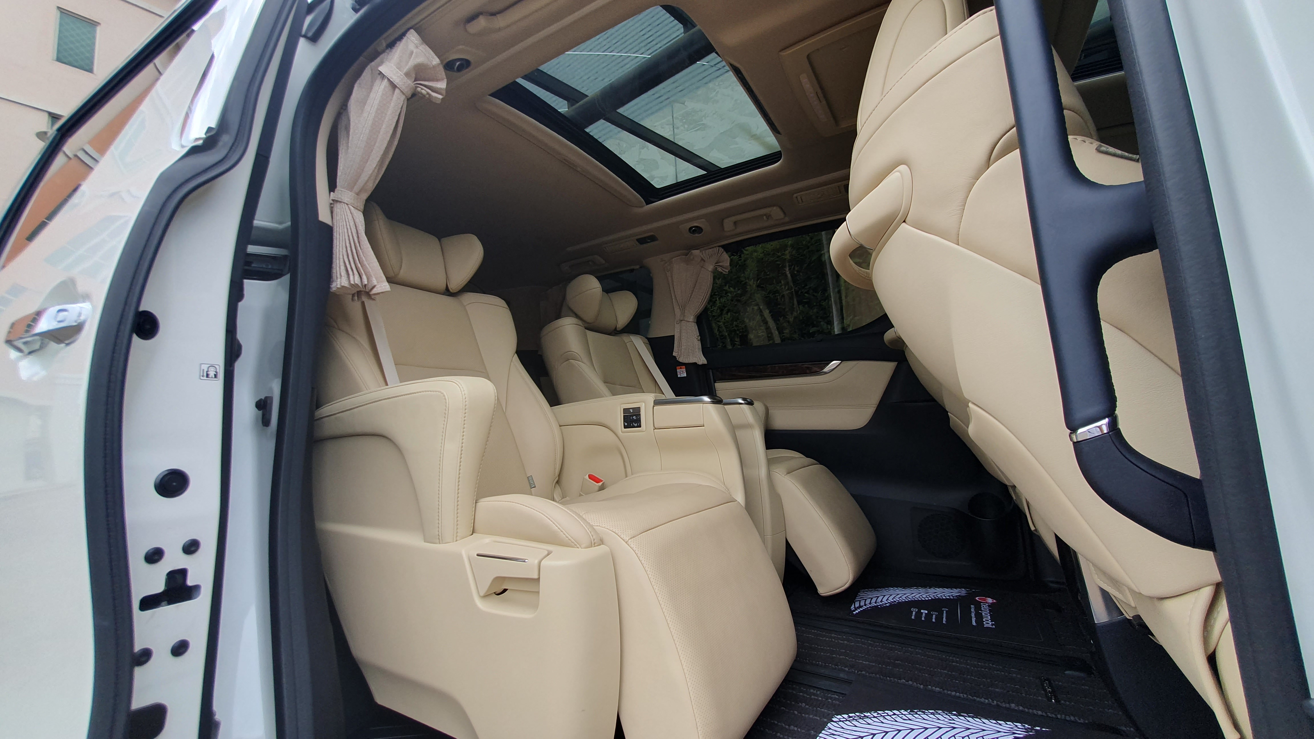 2023 Toyota Alphard 2023 Toyota Alphard