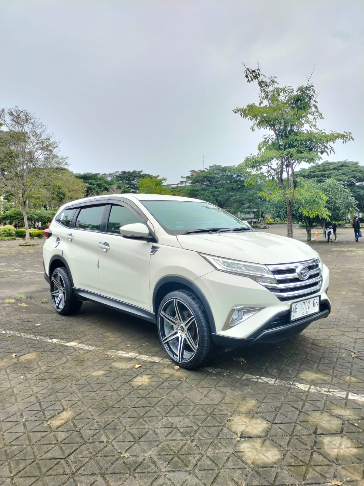 2018 Daihatsu Terios  X AT DLX 2018 Daihatsu Terios  X AT DLX
