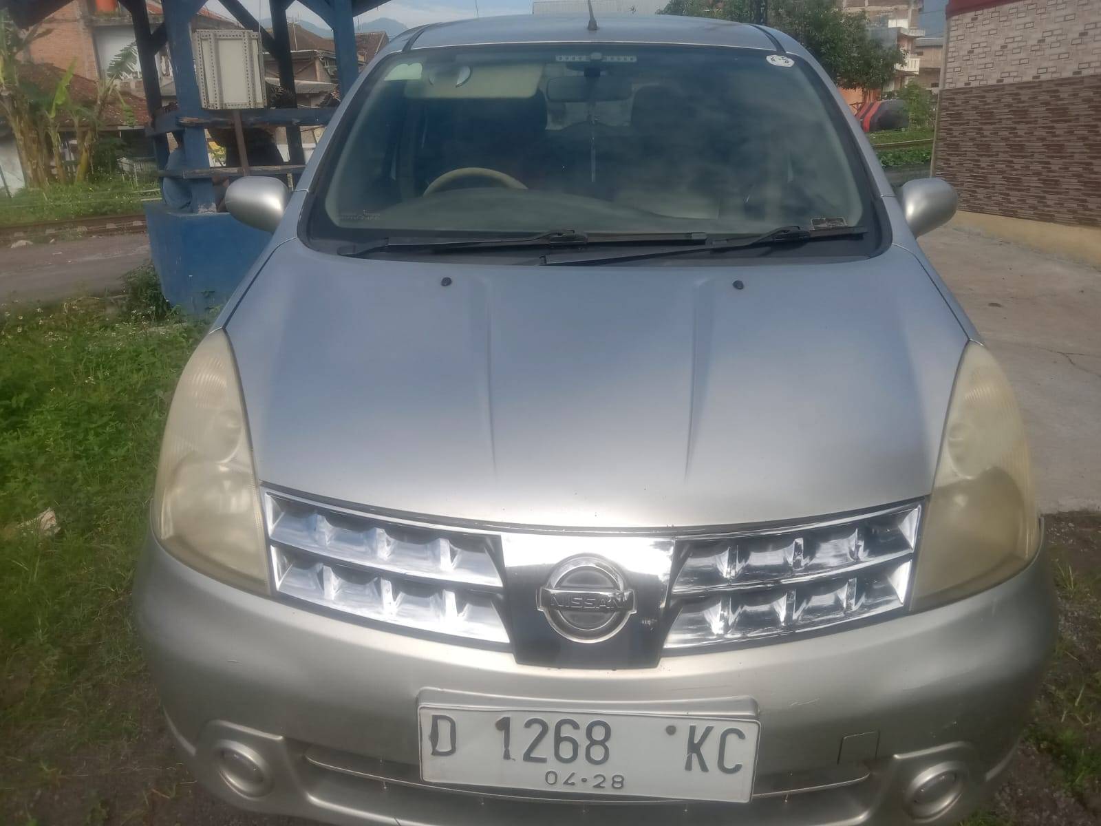 Second Hand 2008 Nissan Livina  XR 1.5 MT Second Hand 2008 Nissan Livina  XR 1.5 MT