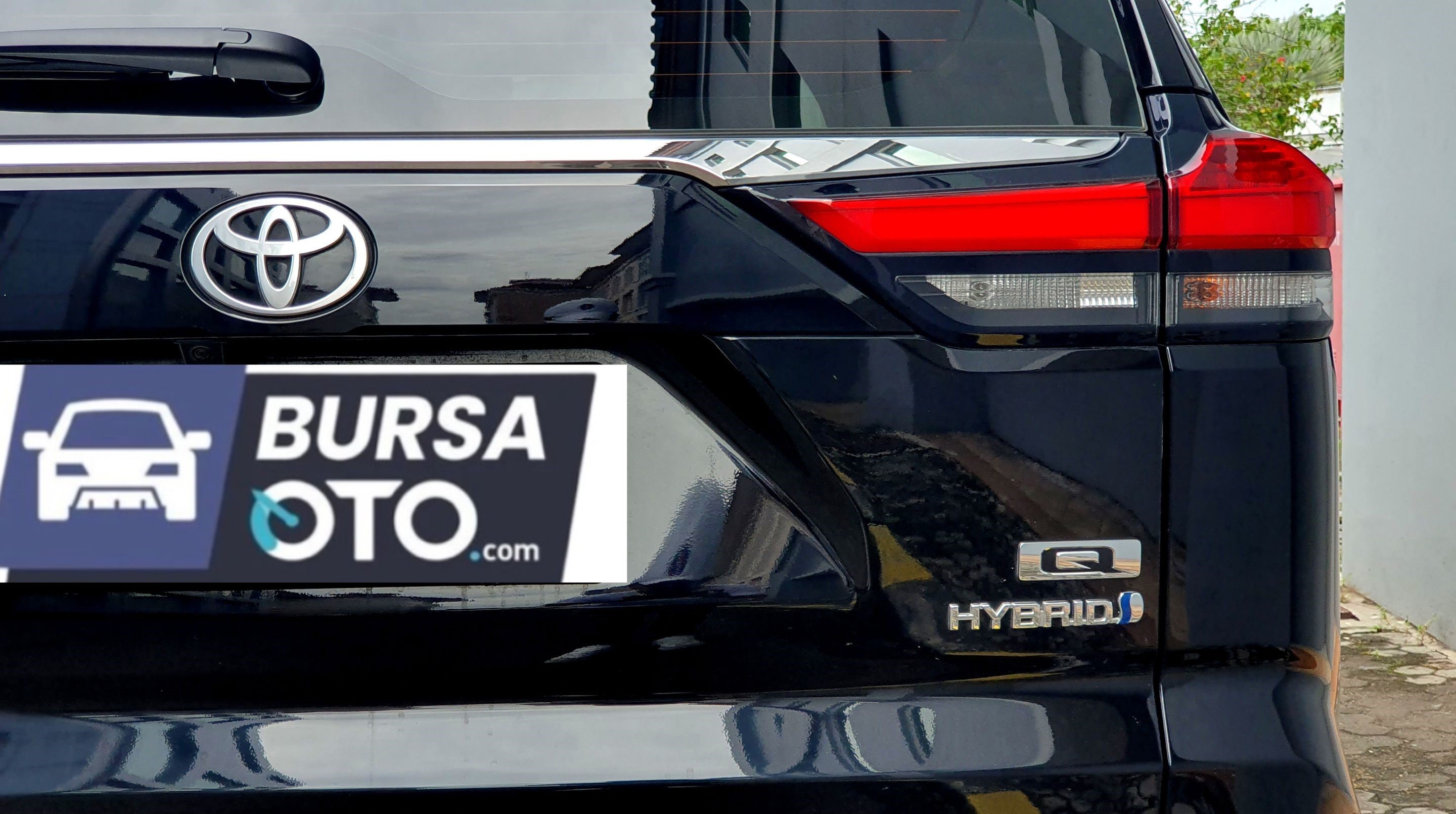 2024 Toyota Kijang Innova Zenix Hybrid EV 2024 Toyota Kijang Innova Zenix Hybrid EV