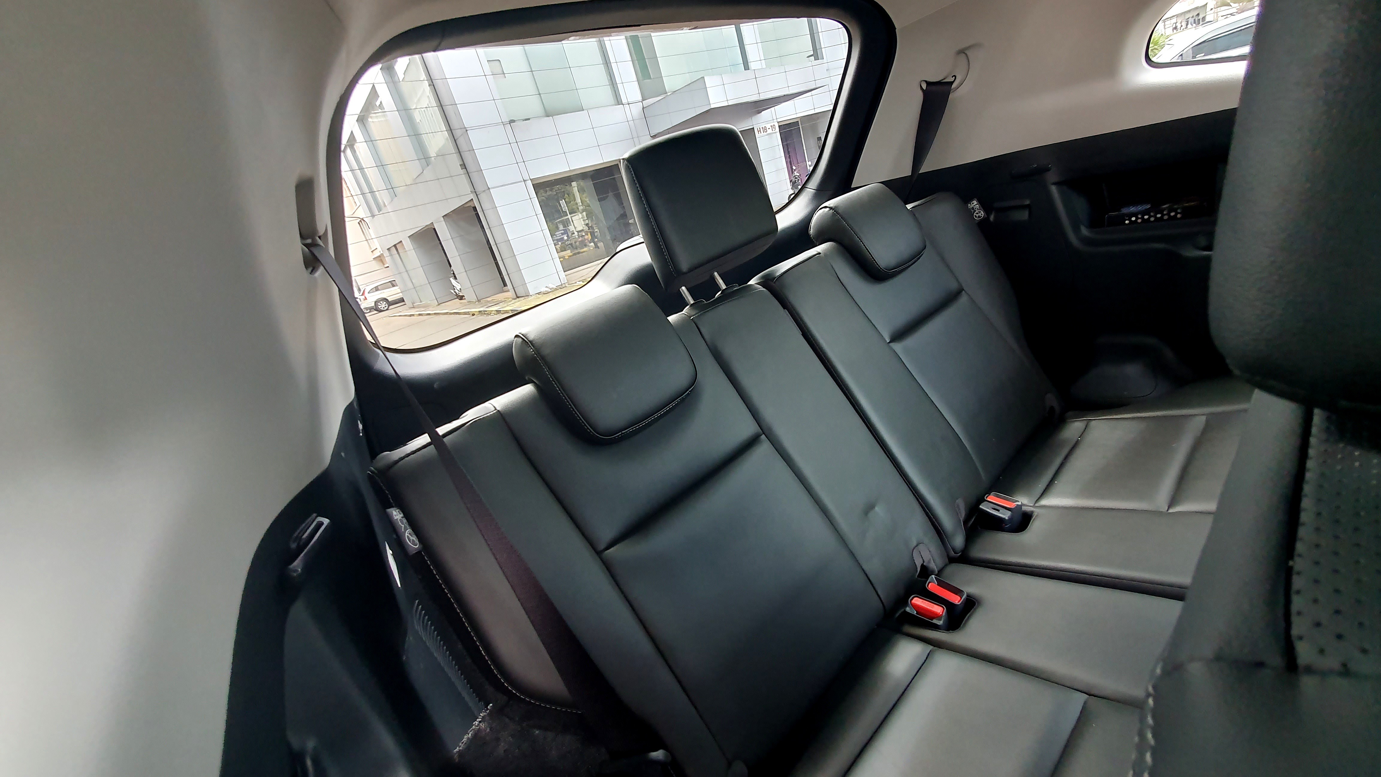 2024 Toyota Kijang Innova Zenix Hybrid EV 2024 Toyota Kijang Innova Zenix Hybrid EV