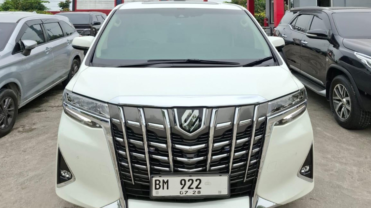 2023 Toyota Alphard Bekas 2023 Toyota Alphard Bekas