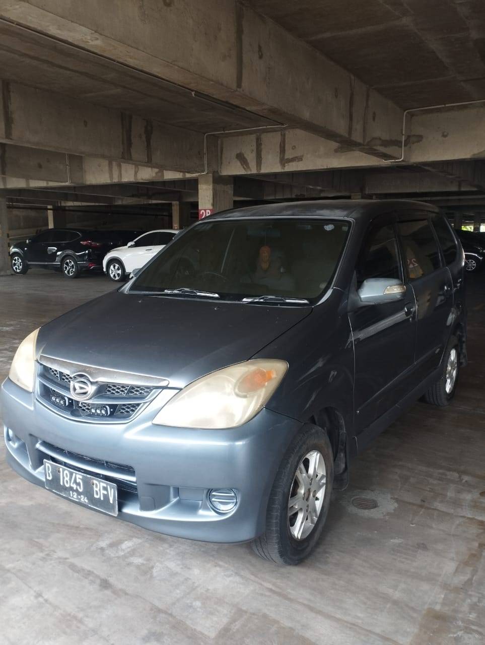 2009 Daihatsu Xenia 1.3 R CVT Bekas 2009 Daihatsu Xenia 1.3 R CVT Bekas