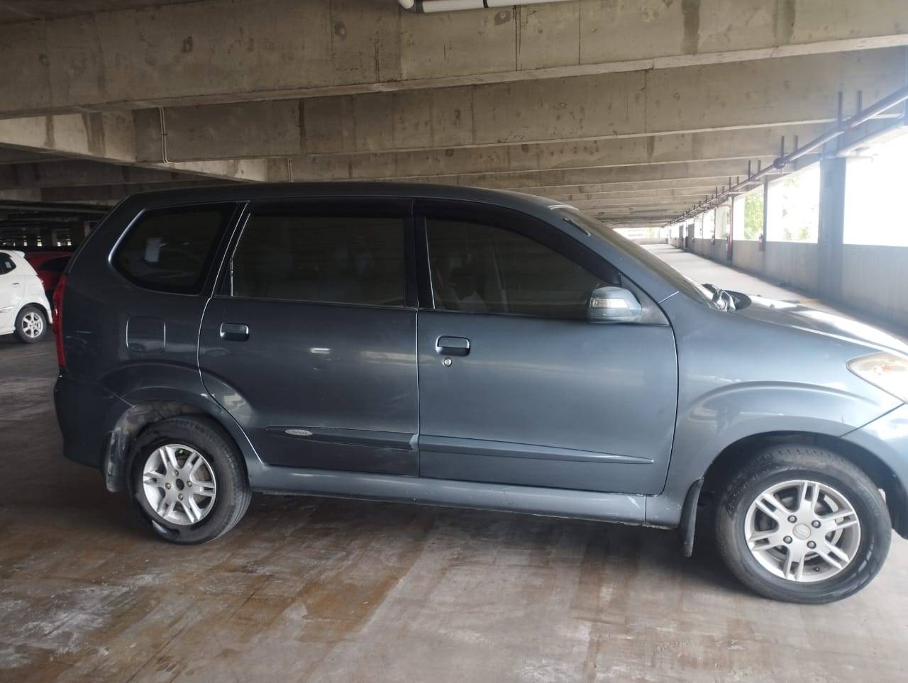 2009 Daihatsu Xenia 1.3 R CVT 2009 Daihatsu Xenia 1.3 R CVT