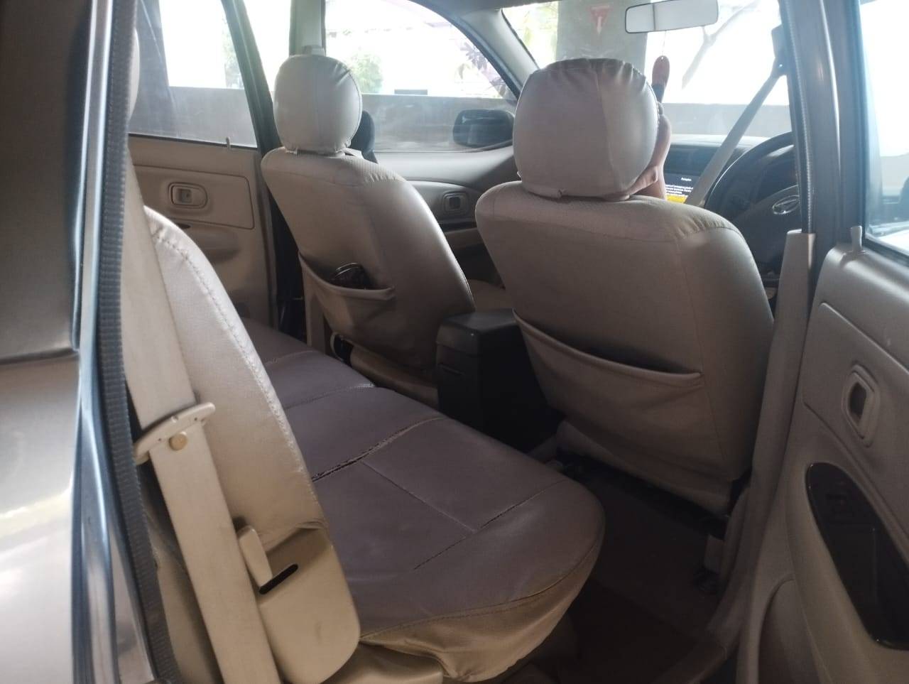 2009 Daihatsu Xenia 1.3 R CVT 2009 Daihatsu Xenia 1.3 R CVT