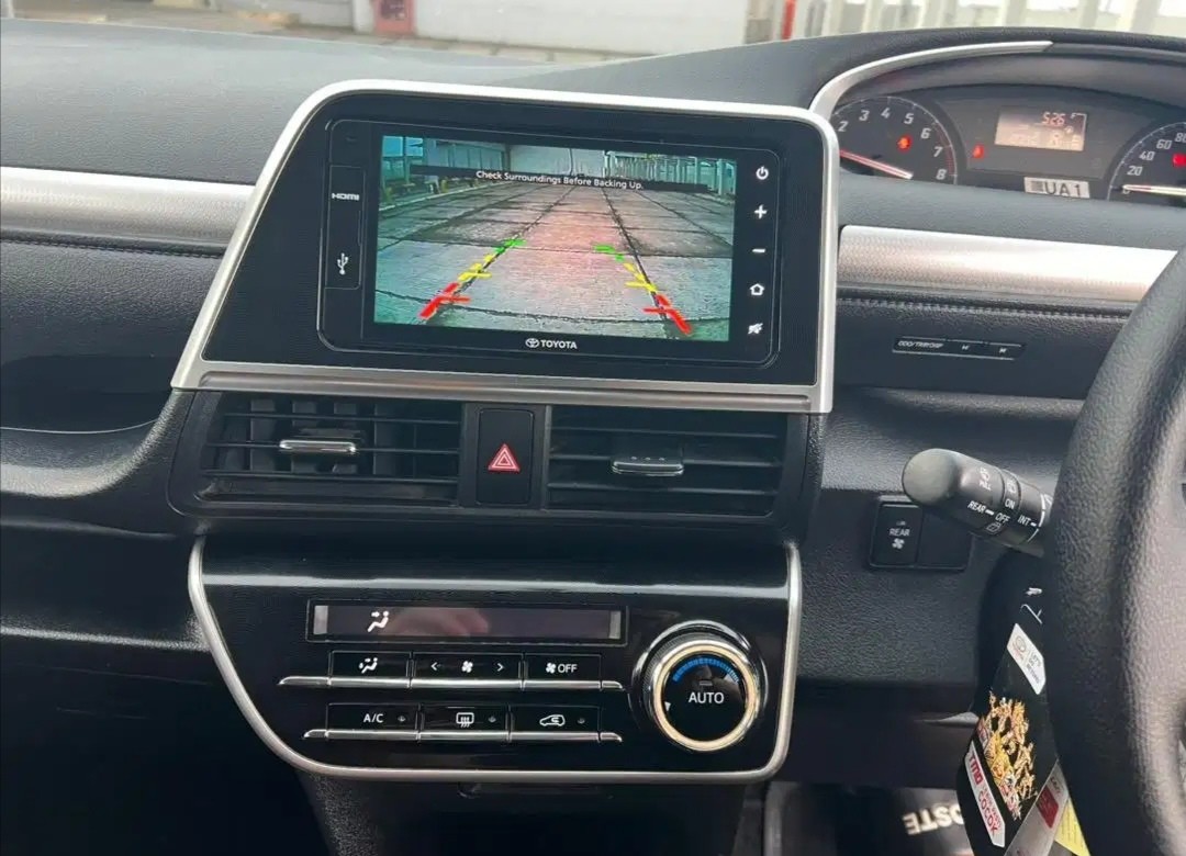 2017 Toyota Sienta 2017 Toyota Sienta