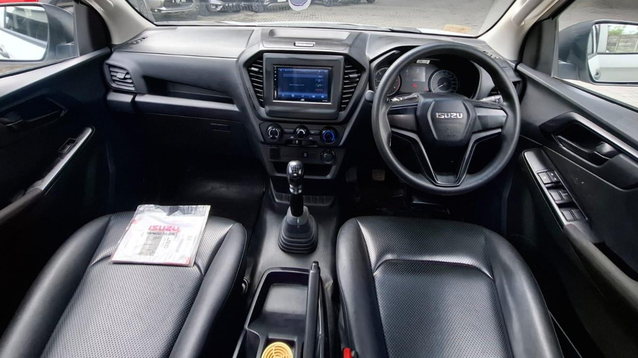 2022 Isuzu D Max DC MT 2022 Isuzu D Max DC MT